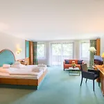 فندق Romantik Stryckhaus 4*