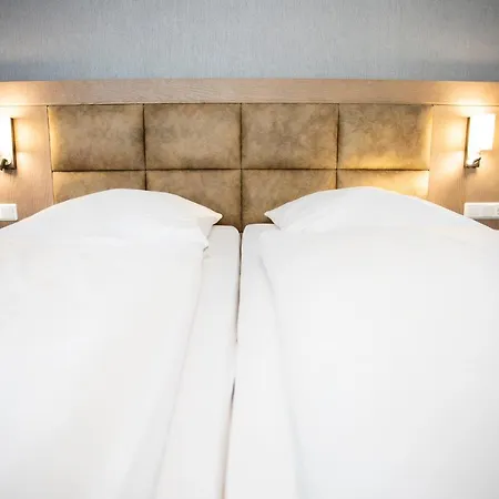 Romantik Stryckhaus 4*