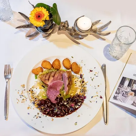 Romantik Stryckhaus מלון 4*