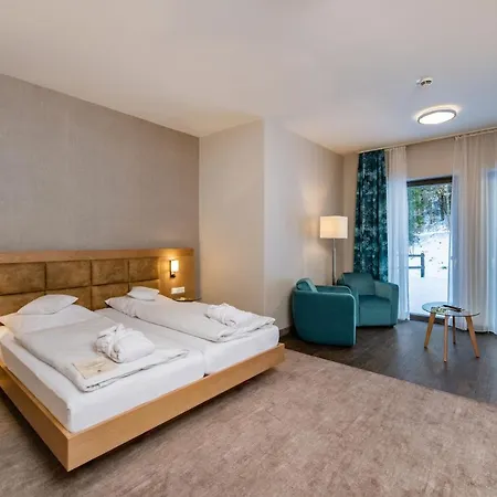 Romantik Stryckhaus 4*