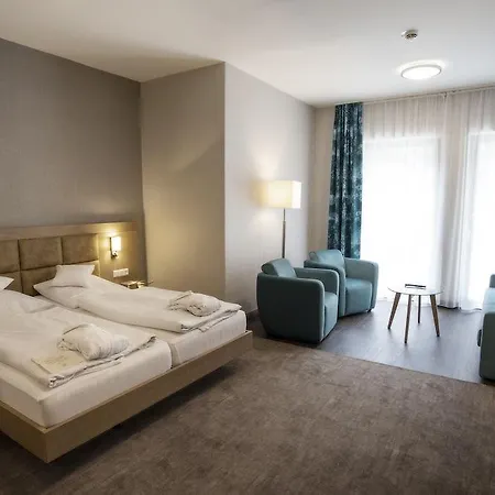 מלון Romantik Stryckhaus 4*